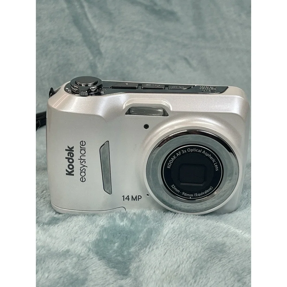Kodak EasyShare C1530 14MP Digital Camera 3x Zoom Tested w Case White